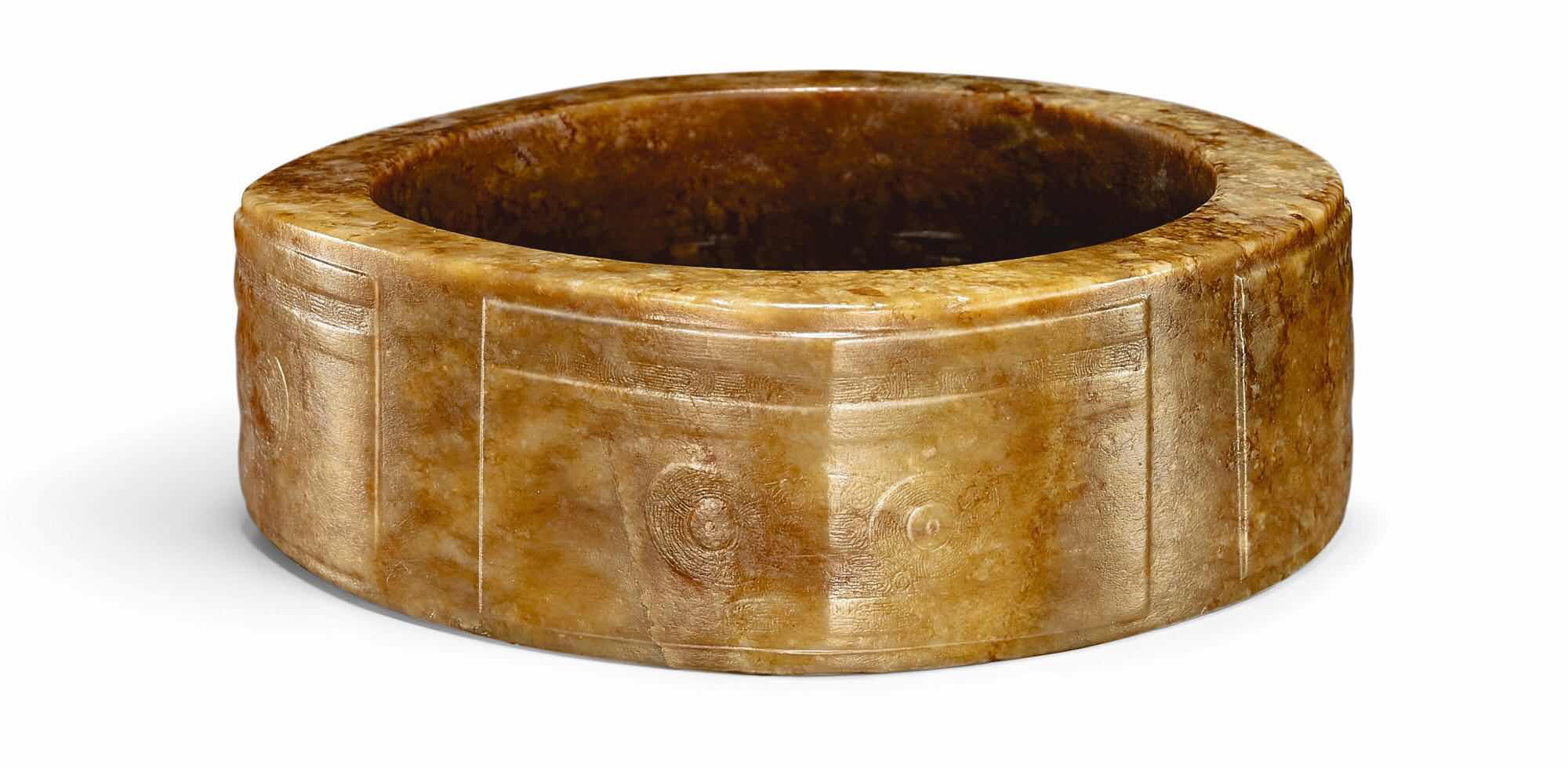 端方的玉琮965万港币成交- Arts & Life News 艺术生活新闻网