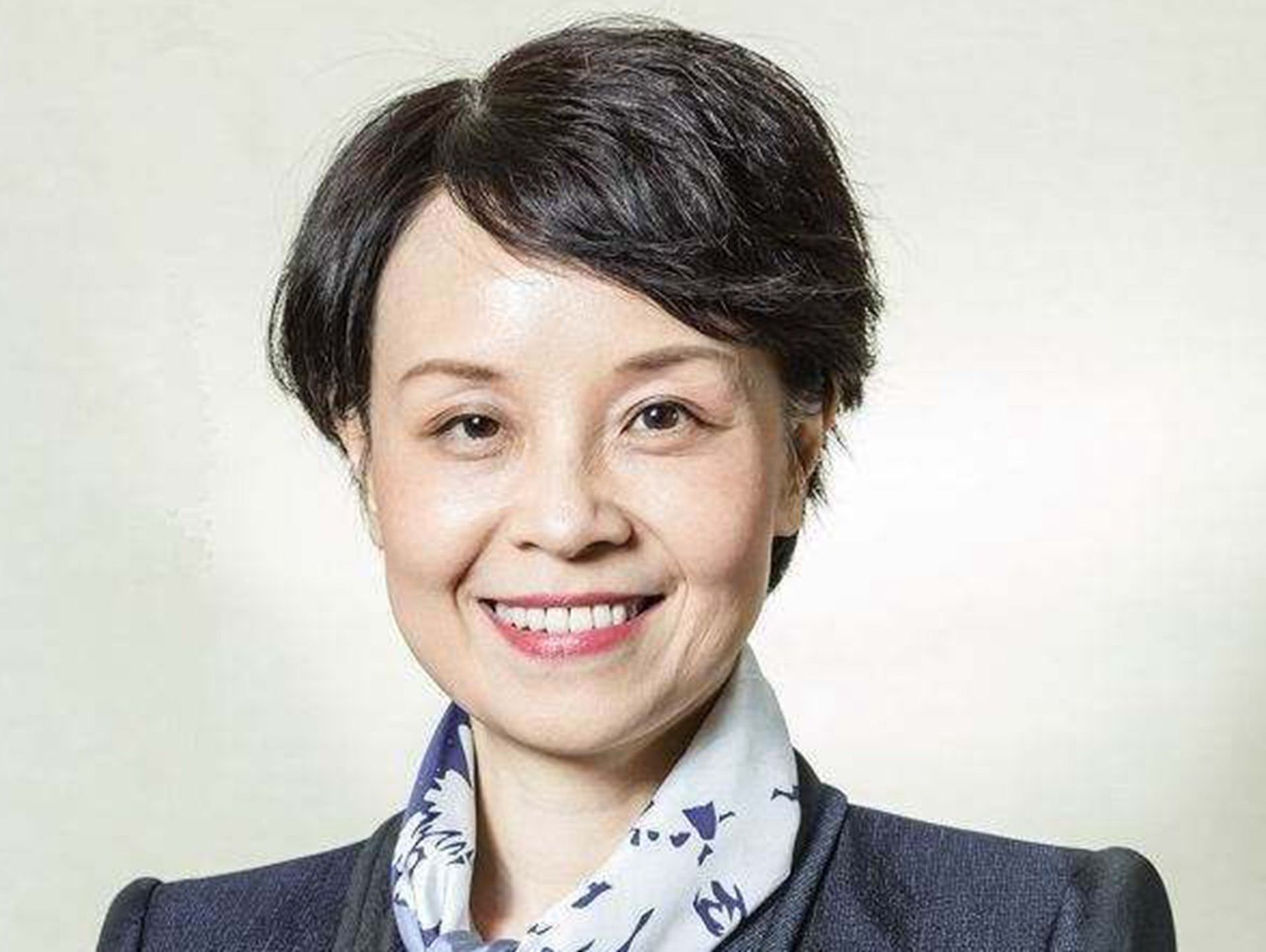 中国大陆「第一翻译」朱彤出任德意志银行中国董事长- Arts & Life News 艺术生活新闻网